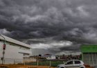 Temporal chega ao interior de MS com chuvas e rajadas de vento acima de 100 km/h